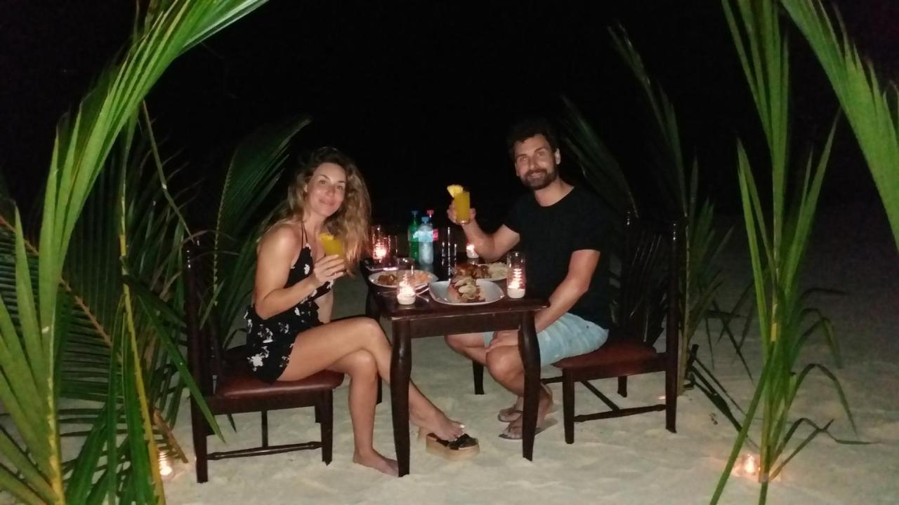 มารีนาเบย์ วิลลา ฮิมันดู Hotel Himandhoo ภายนอก รูปภาพ
